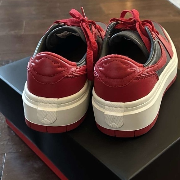 Nike Air Jordan 1 Elevate Low W7.5 Red Gray LN - Picture 10 of 13